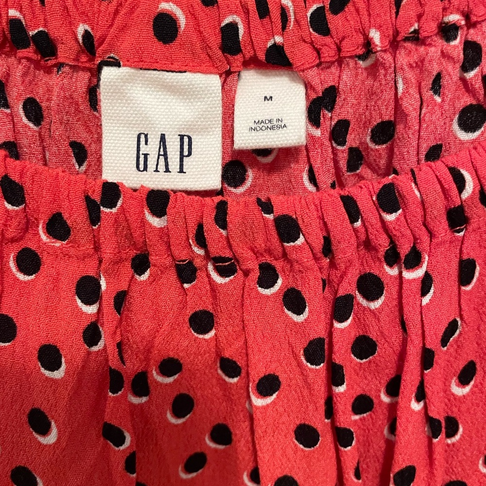 GAP Top - Picture 2 of 4
